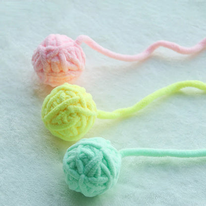 MADDEN Yarn Balls with Bell